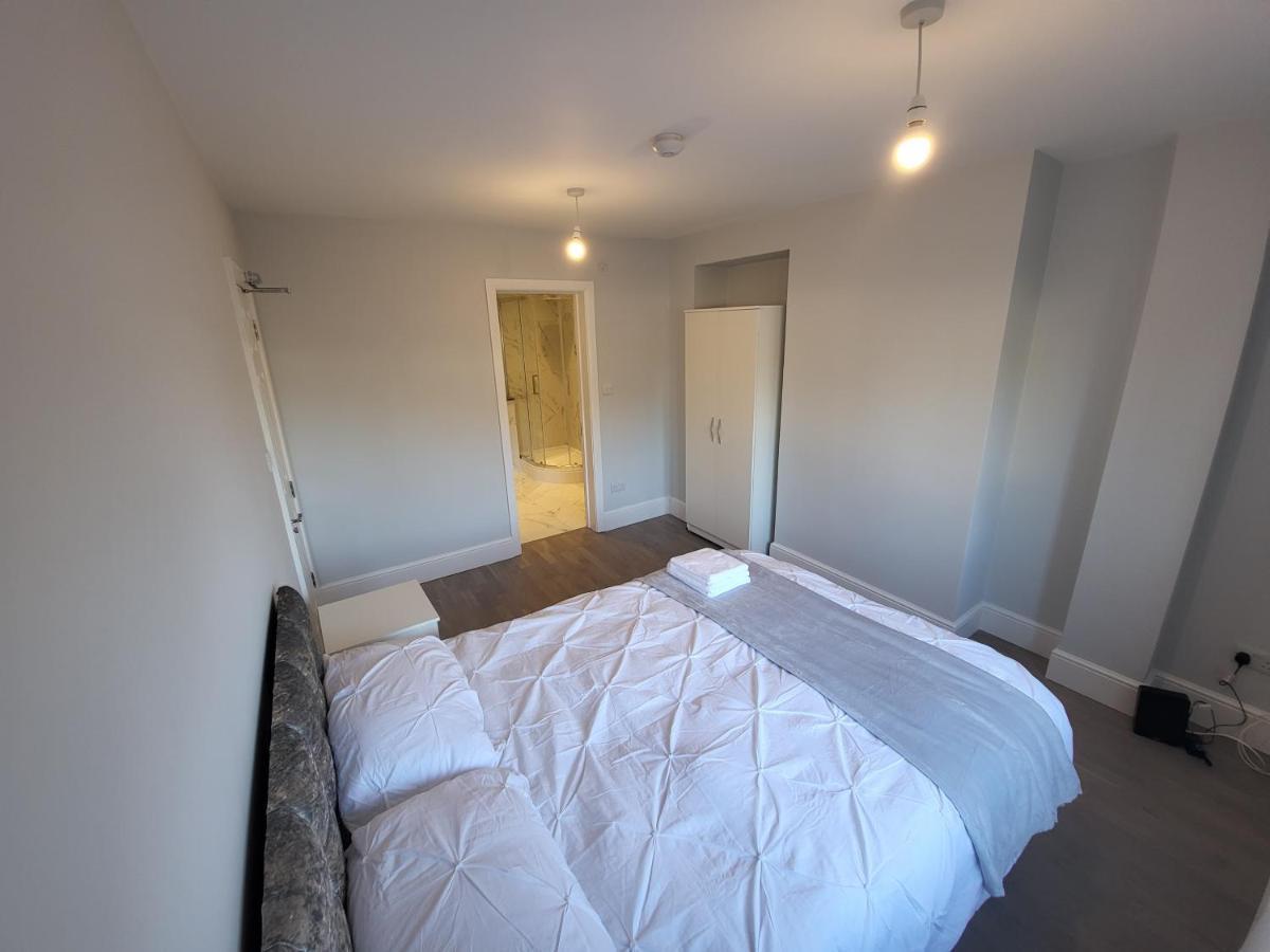 High Spec Large 6 Bedroom House! Kingston upon Thames  Zewnętrze zdjęcie