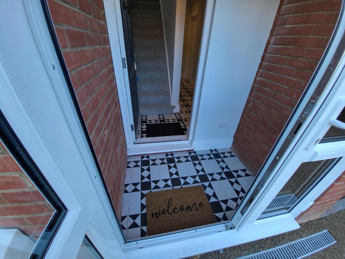 High Spec Large 6 Bedroom House! Kingston upon Thames  Zewnętrze zdjęcie