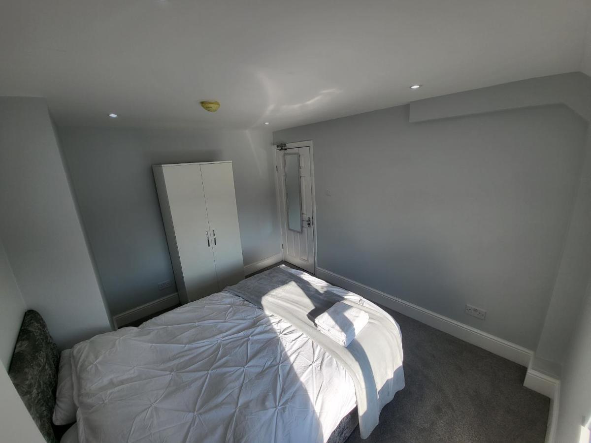 High Spec Large 6 Bedroom House! Kingston upon Thames  Zewnętrze zdjęcie