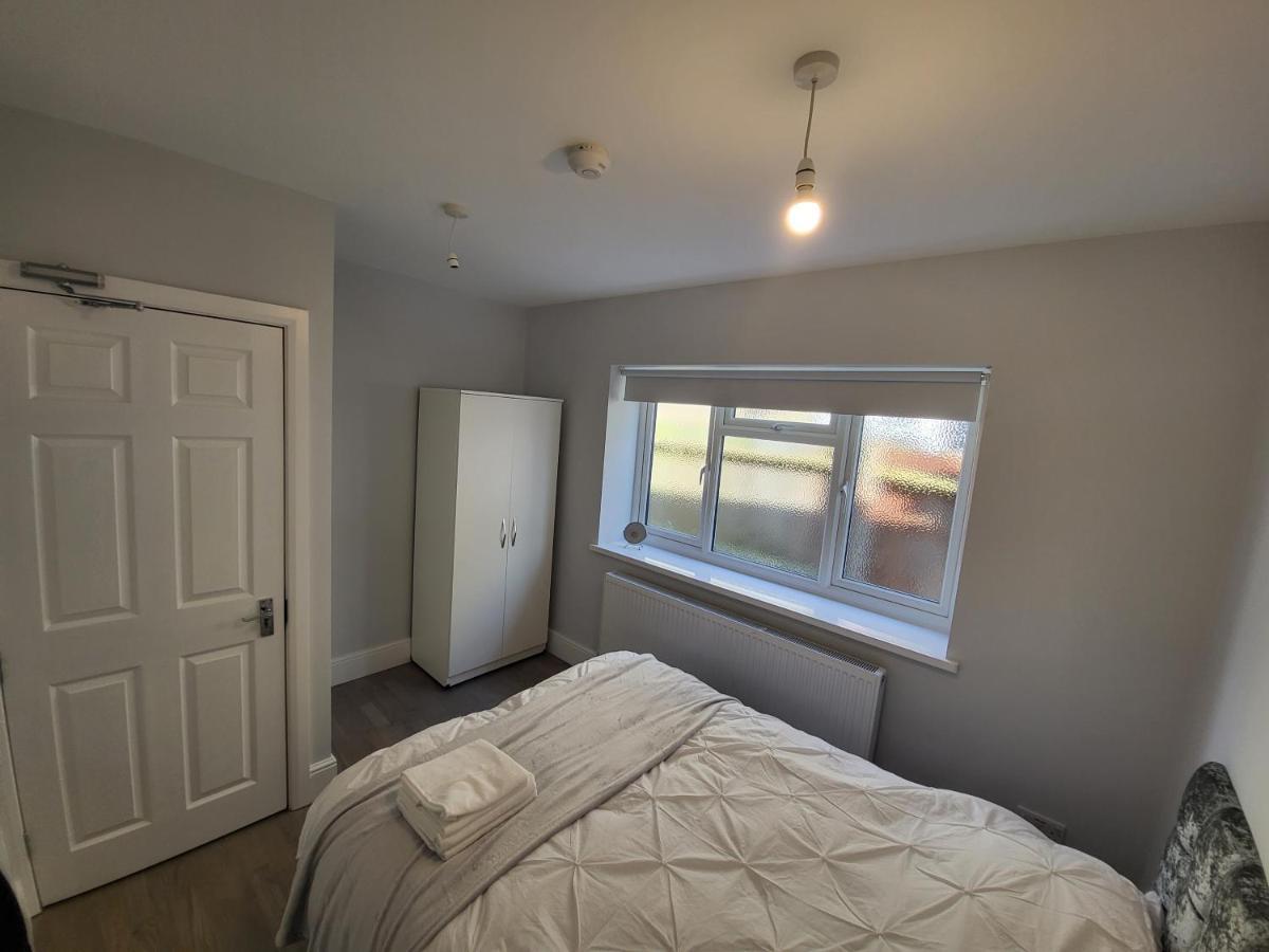 High Spec Large 6 Bedroom House! Kingston upon Thames  Zewnętrze zdjęcie