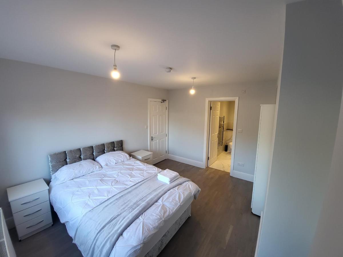 High Spec Large 6 Bedroom House! Kingston upon Thames  Zewnętrze zdjęcie