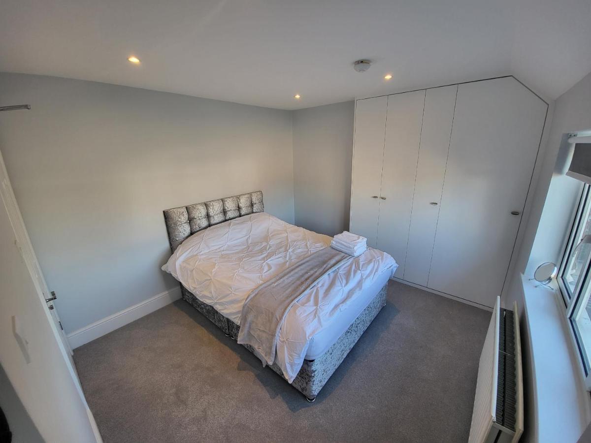High Spec Large 6 Bedroom House! Kingston upon Thames  Zewnętrze zdjęcie