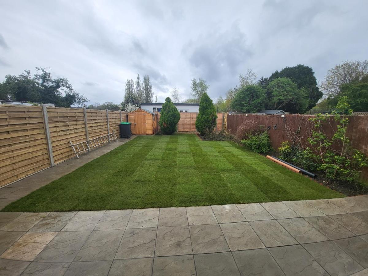High Spec Large 6 Bedroom House! Kingston upon Thames  Zewnętrze zdjęcie